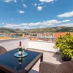 Orlic Apartament *