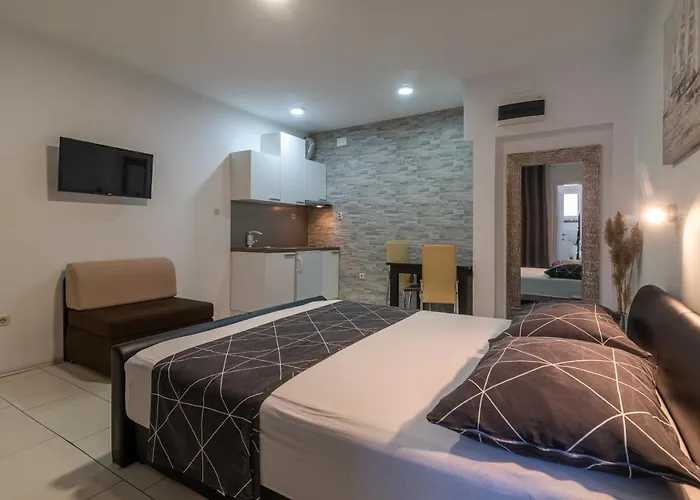 Апартаменты Orlic Трогир