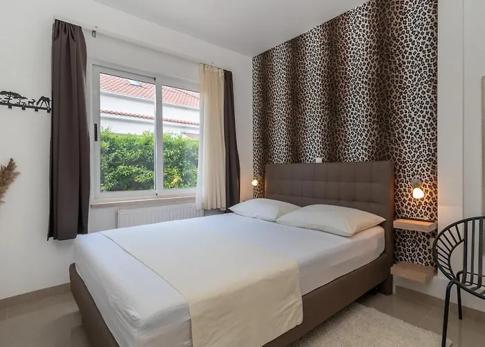 Апартаменты Orlic Трогир