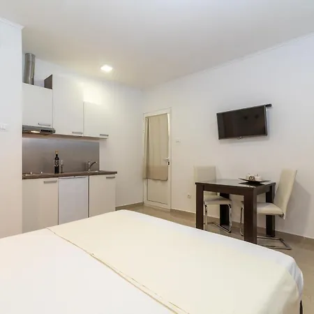Apartment Orlic *